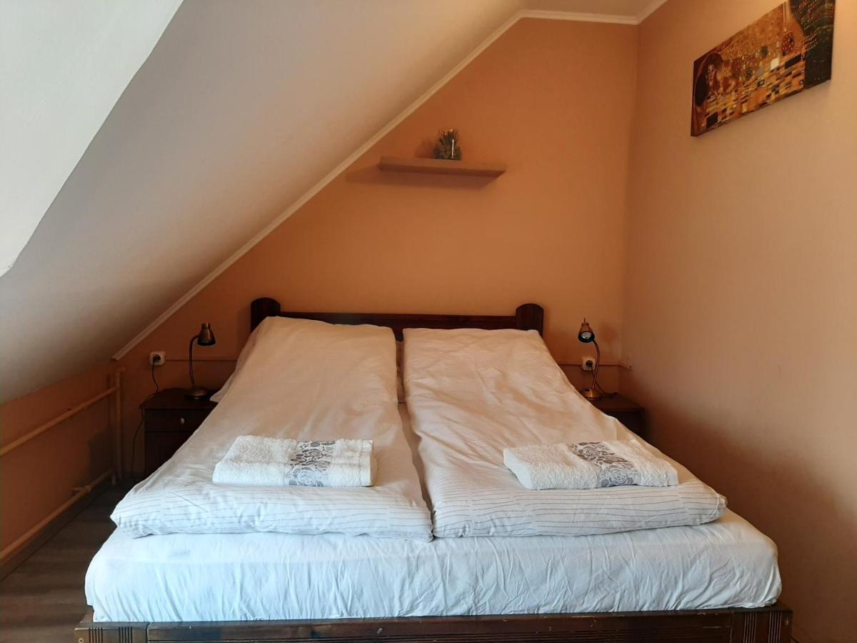Egniss Apartman 2 Bogacs Luaran gambar